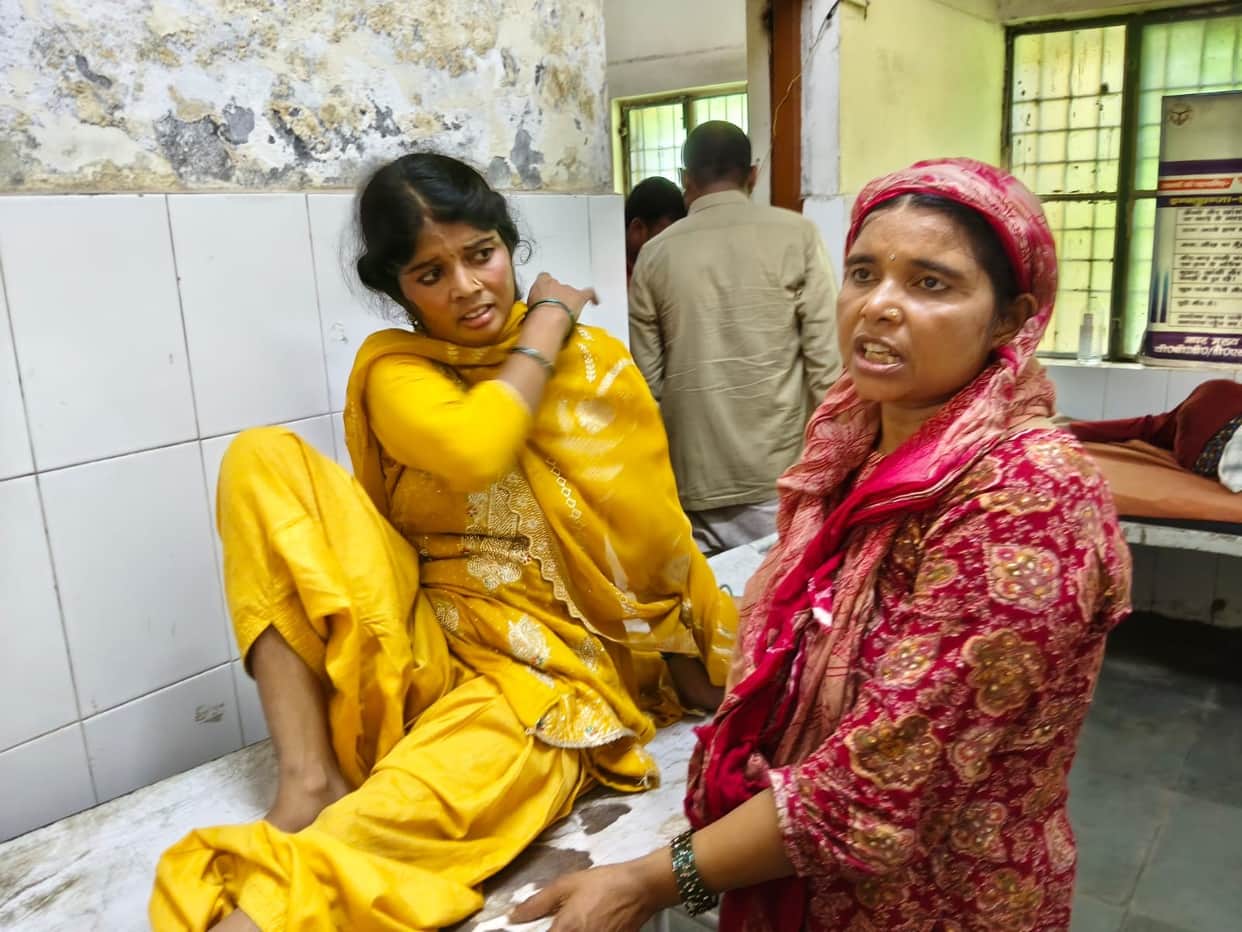 Auto carrying pilgrims from Jharkhand overturns; 14 injured, two critically