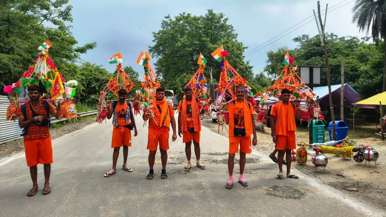 The bustle of Shiva devotees began to pick up on the Ganga Canal track