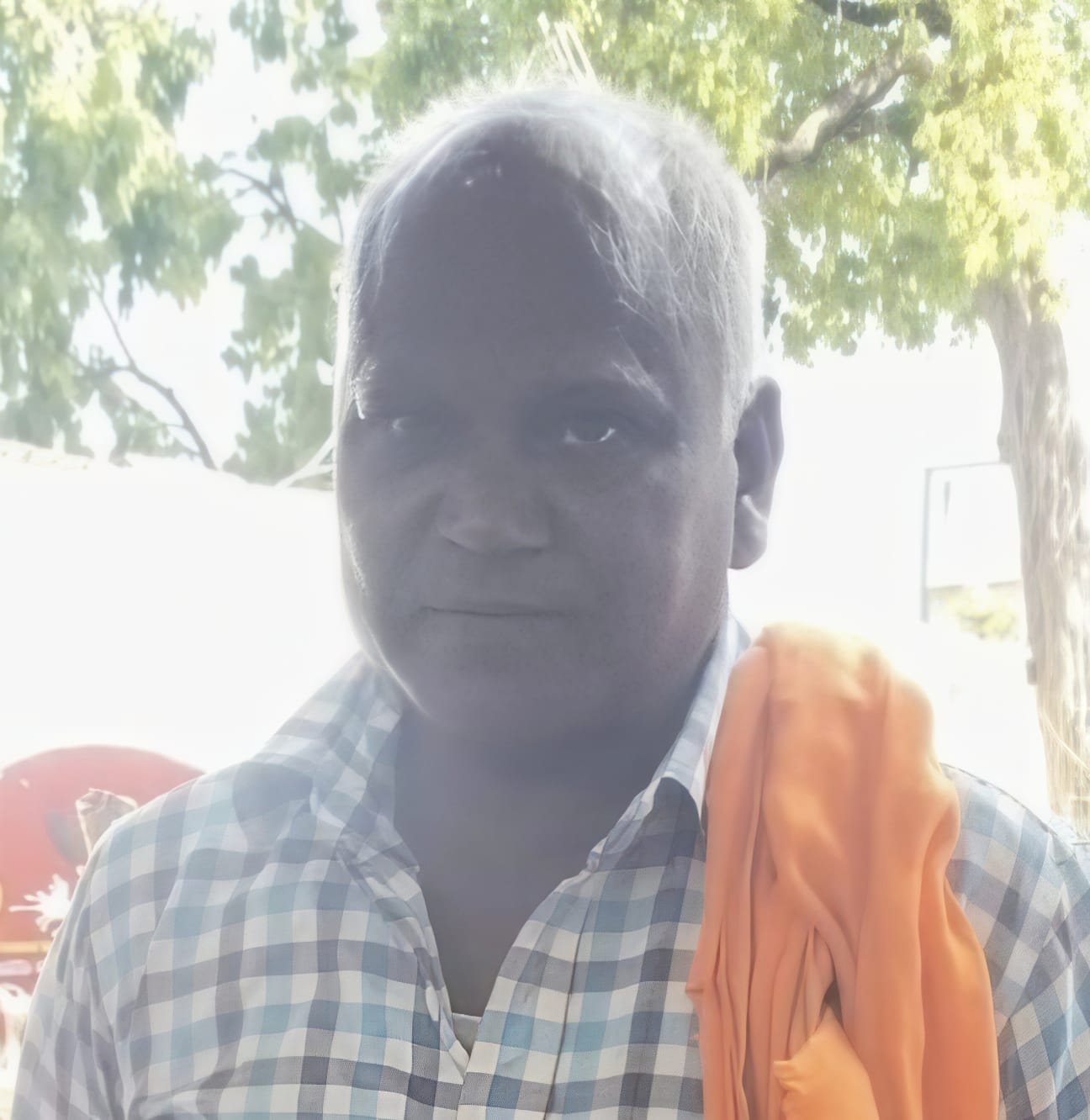 सड़क हादसे में फेफना थाना क्षेत्र के देवरियाकला गांव निवासी मृतक चंद्रमा राम। फाइल फोटो, परिजन