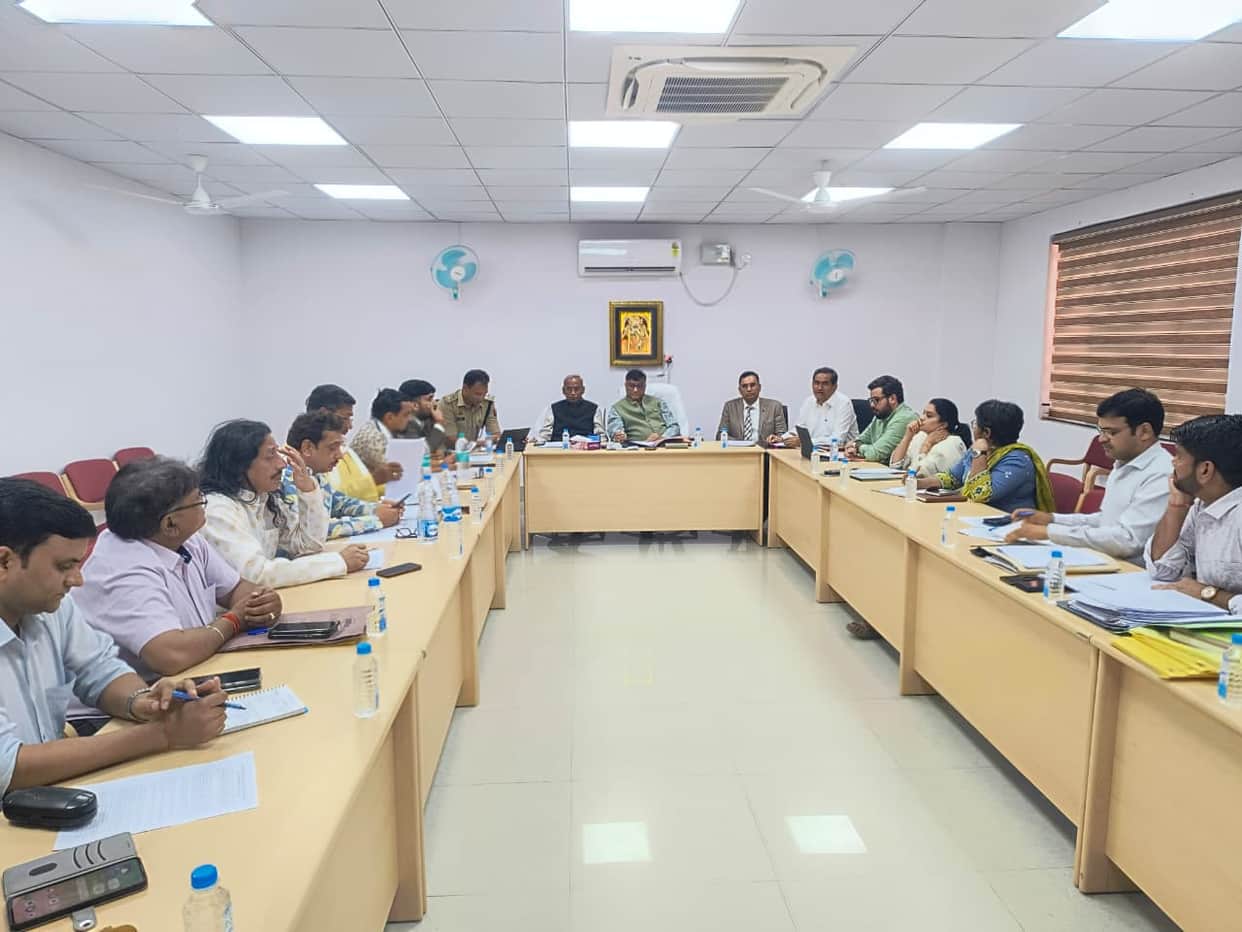 Deliberations on extending darshan timings at Shri Banke Bihari Temple