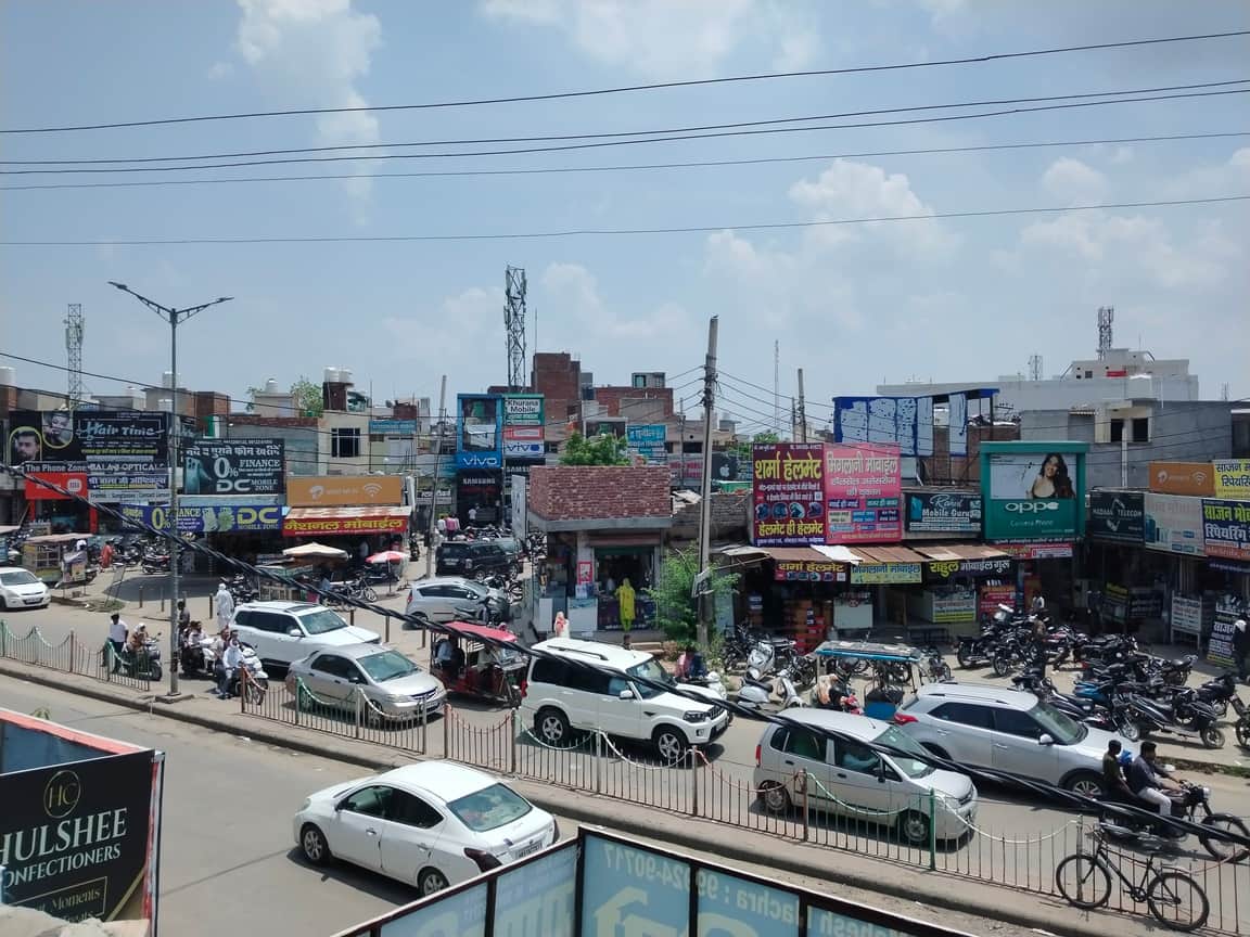 Officials are lenient: Over a thousand constructions in the city, yet only 80 building plans approved