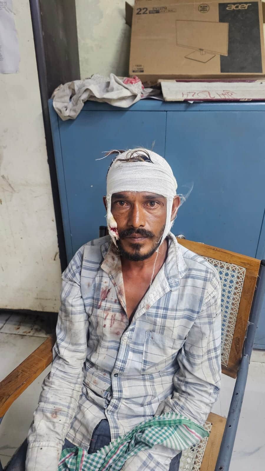 Wife leaves husband bloodied after attacking him with a sickle; she flew a rage over changing the TV channel.