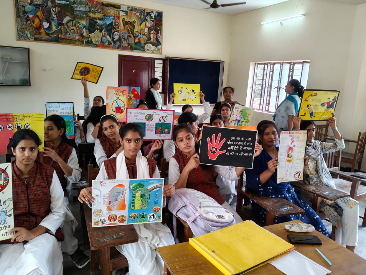 Conveyed the message of a drug-free India by creating posters.