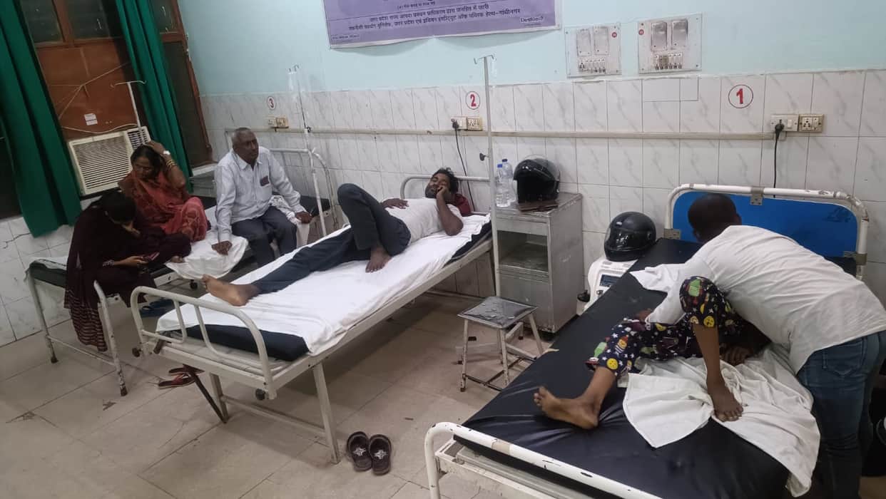 Young man dies from snake bite, 16 admitted
