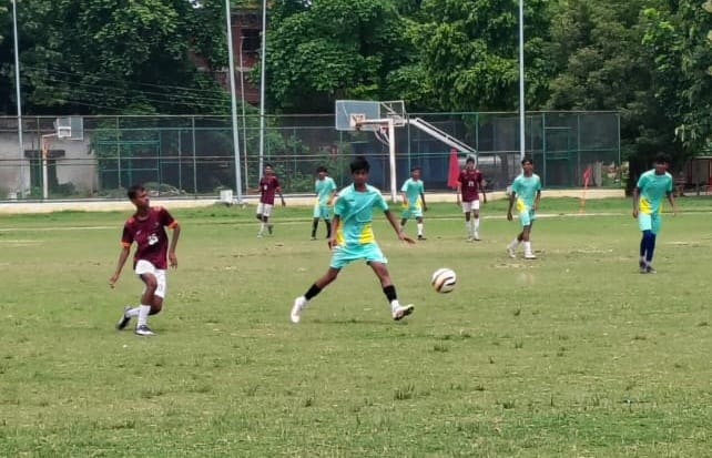Junior Football Tournament: Azamgarh Division defeated Saharanpur Division 6-0.