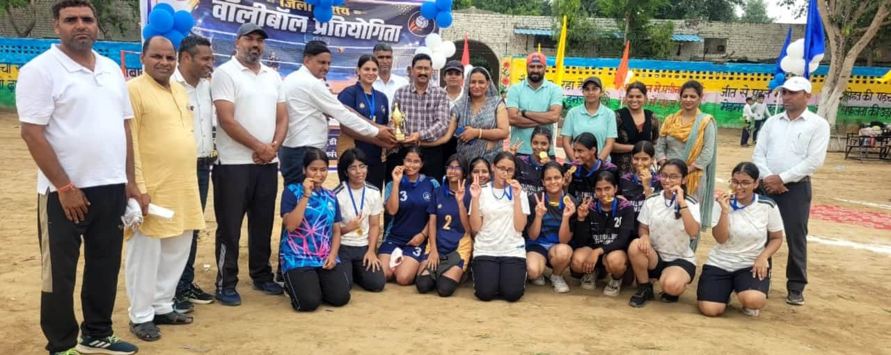 जीत हासिल करने पर खुशी जाहिर करते विजेता खिलाड़ी। स्रोत : स्कूल