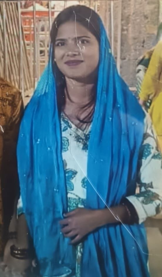 Fire breaks out in kitchen after gas pipe detaches, married woman burnt to death
