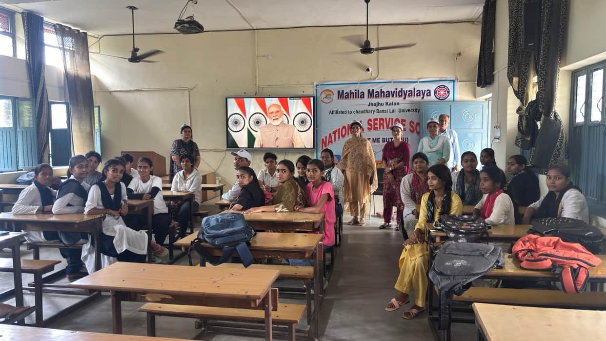 nitika first in essay writing