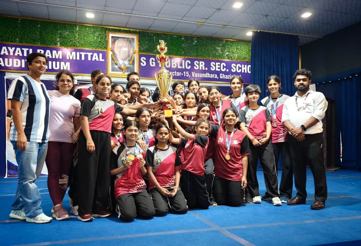 Mahamaya Balika Inter College finished as runner-up in rope skipping.