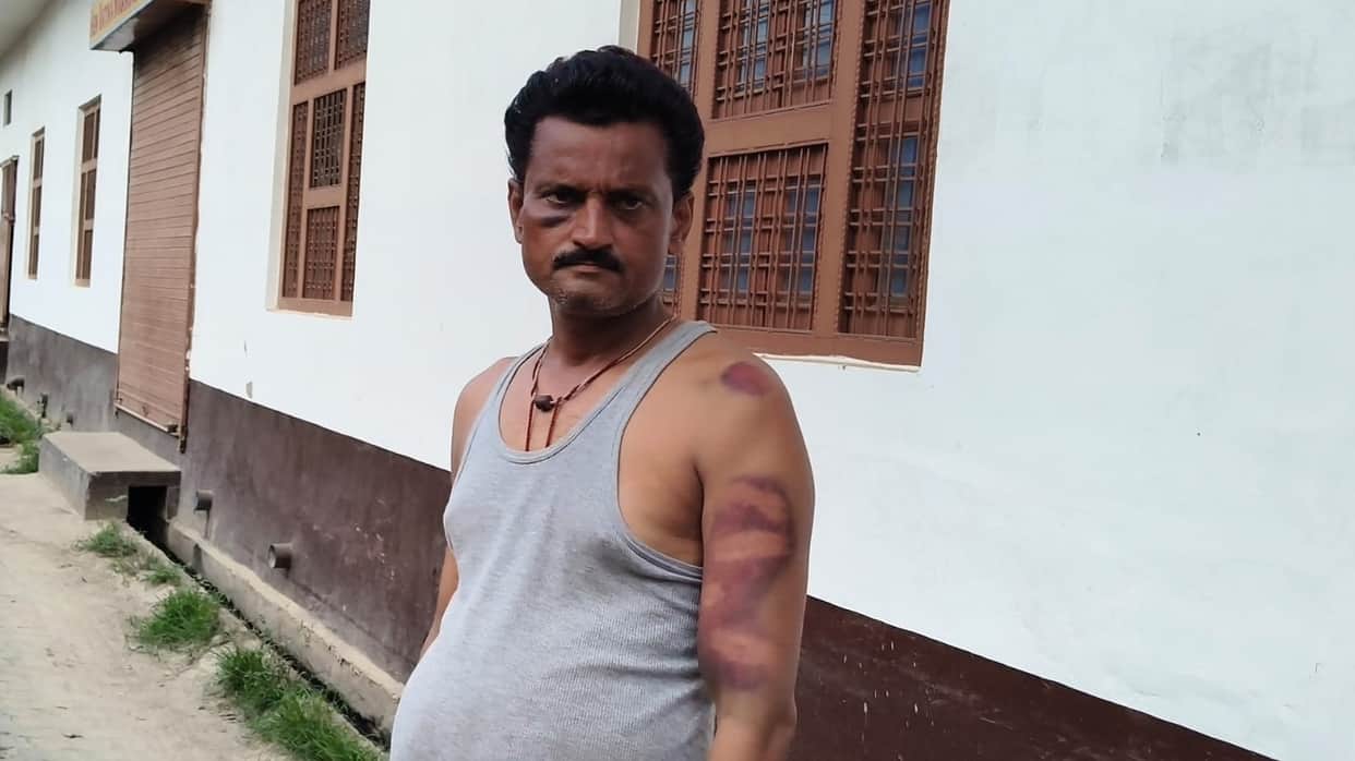 Attempt to beat up a young man and throw him into a well.