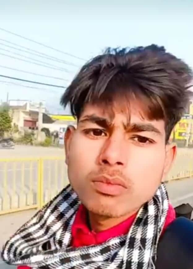 Two friends set out together on the Kanwar Yatra; a girder claimed one's life in Haridwar