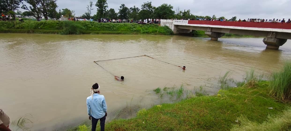 Nepali youth drowns in Saryu Canal; search underway