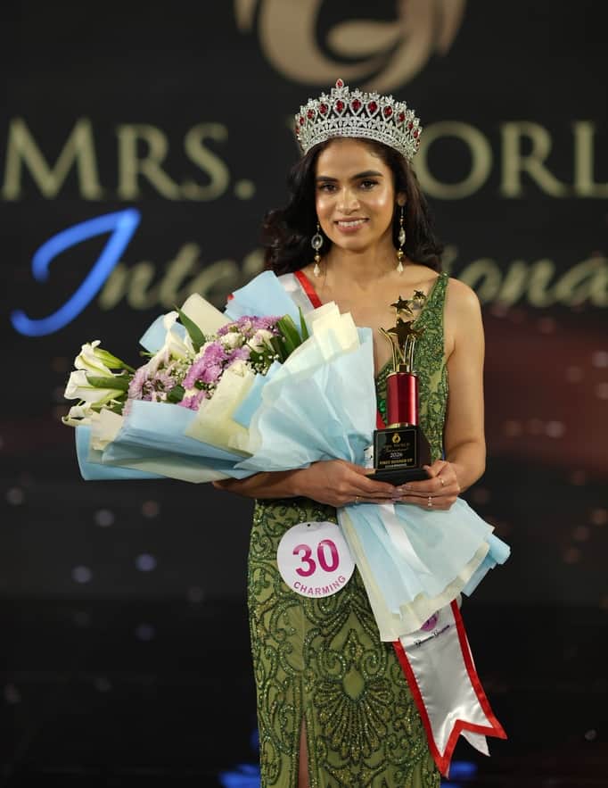 Lucknow's Pankhudi Shines at Mrs. World International