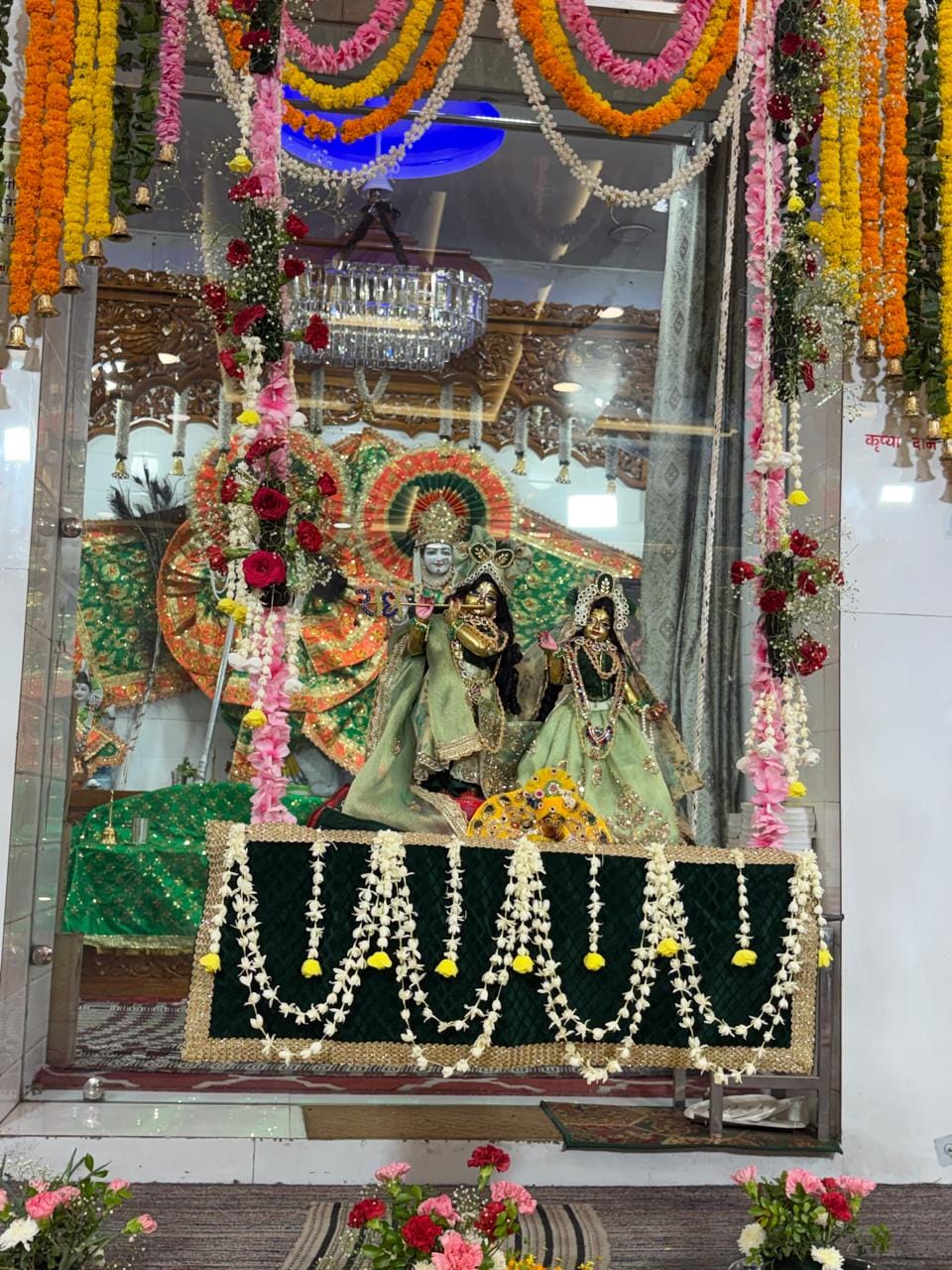 Panipat News: राधा रमन मंदिर में मनाया गया झूलन महोत्सव