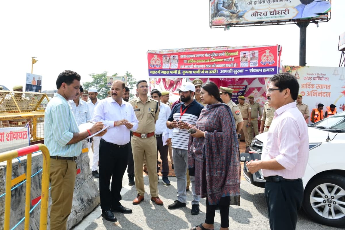 Meerut News: डीएम-एसएसपी ने गंग नहर पटरी कांवड़ मार्ग का किया निरीक्षण, व्यवस्थाएं परखी