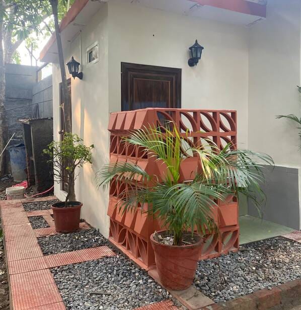Public toilet being inaugurated in swarnim vihar