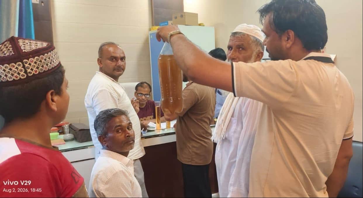 Uproar at Jijaula petrol pump over complaints of water in petrol.