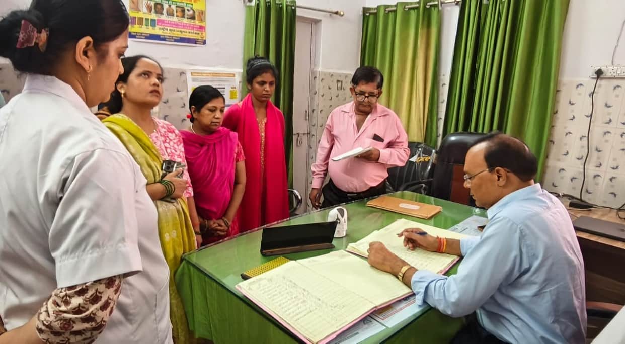 Four doctors and 14 health workers found absent; salaries withheld