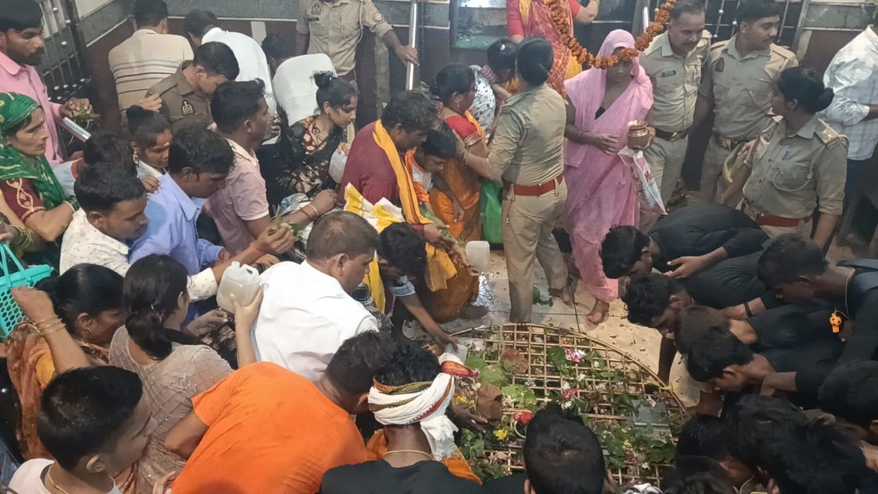 Flood of faith: Jalabhishek with Argha for two and a half hours