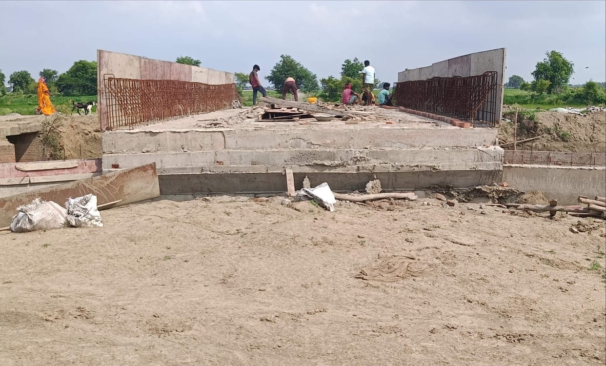 Culvert built at a cost of 59 lakh, but approach road remains incomplete.