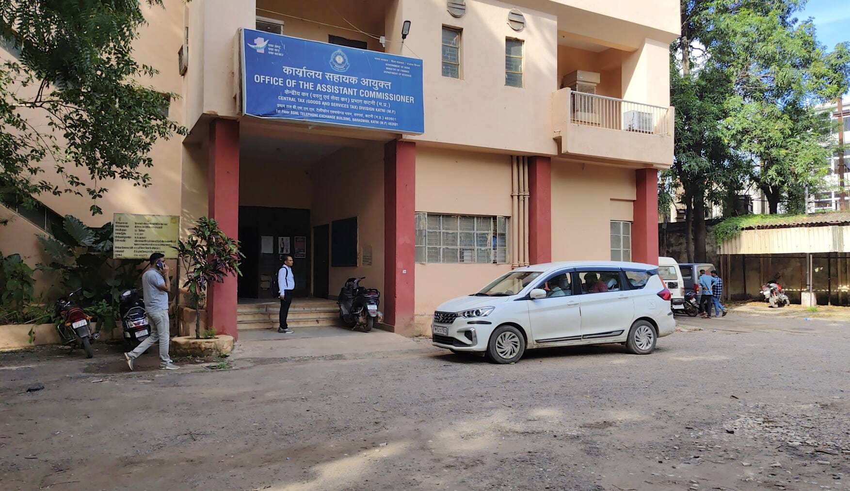 डायरेक्टोरेट ऑफ रेवेन्यू इंटेलिजेंस की जांच लगातार तेज होती जा रही है।