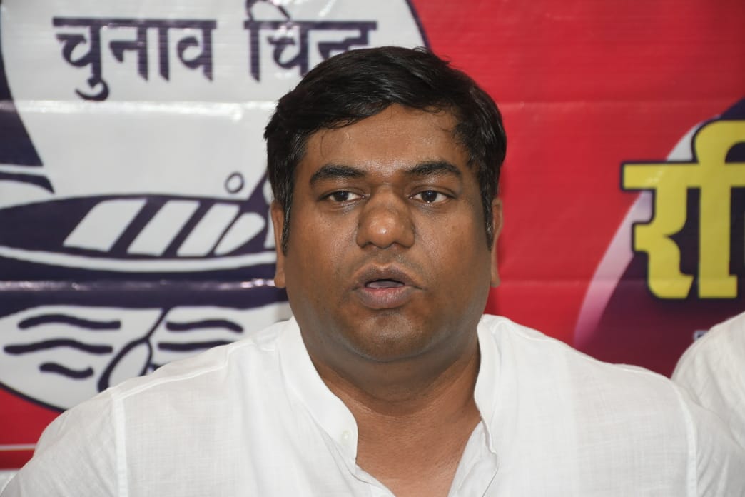 Gorakhpur News: यूपी में वीआईपी पार्टी निकालेगी संकल्प यात्रा, निषाद आरक्षण को बनाएगी बड़ा मुद्दा