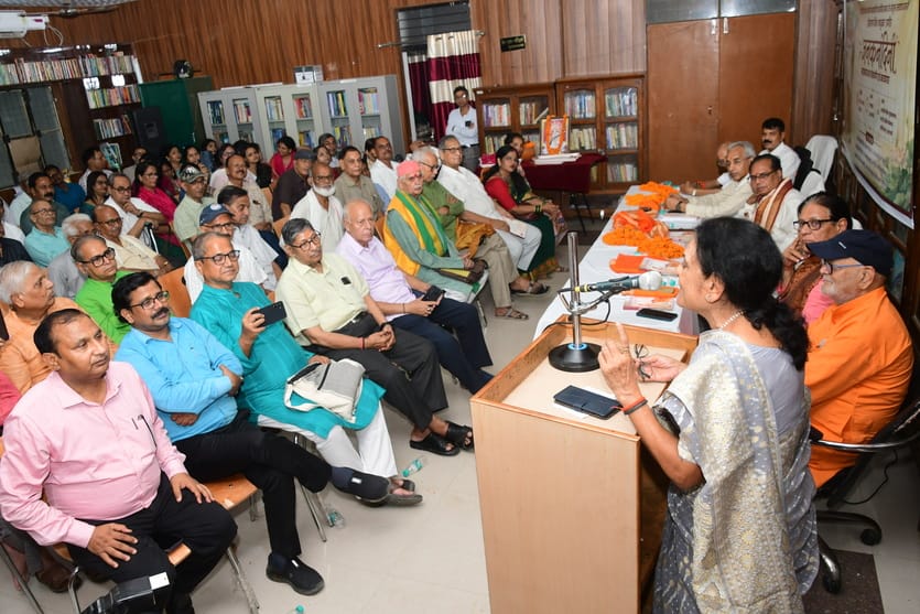 Launch of the epic 'Janakanandini' scholars hail it as a unique work reflecting Indian culture and female consciousness