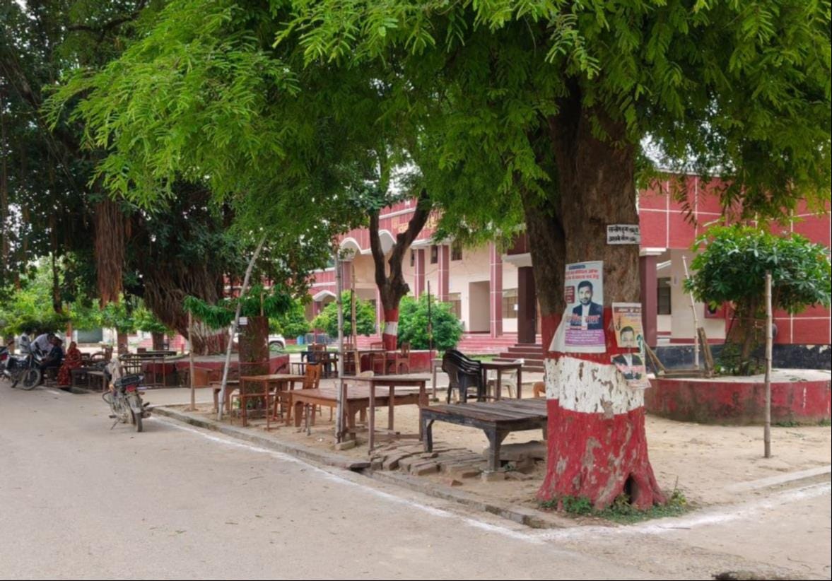 सैदपुर तहसील में बैठने की नहीं है व्यवस्था। संवाद
