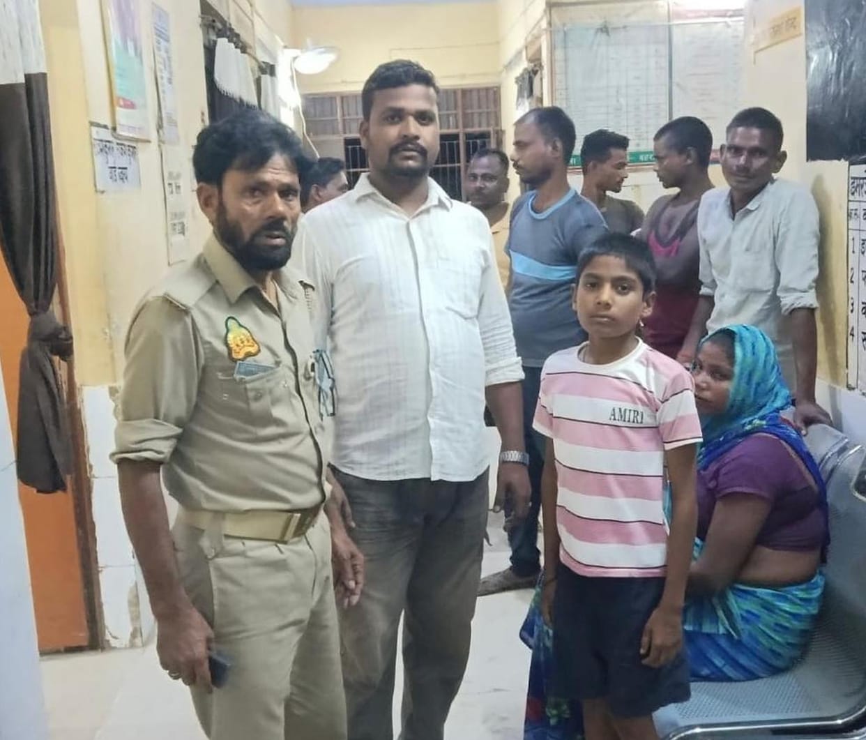 Boy injured in leopard attack; receives financial aid.