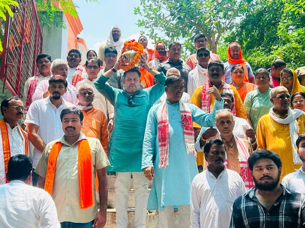 BJP workers took out a Vandan Yatra and Harmony Resolution Campaign