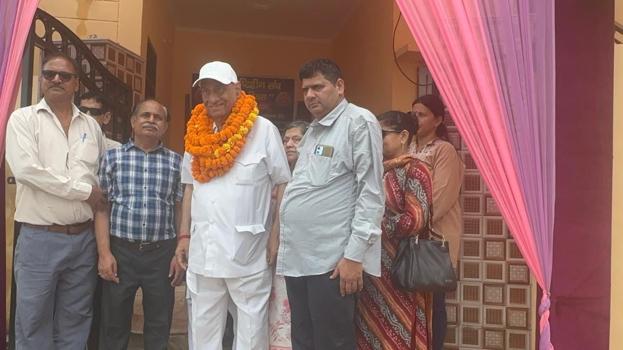 अंबाला कैंट में स्थापना दिवस एवं दृष्टिबाधित कर्मचारी एवं युवा सम्मेलन में समाजसेवी का स्वागत क