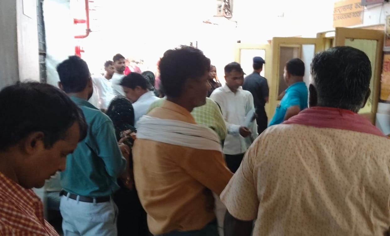 Rise in patients with ear pain and pus discharge due to humidity in the air.