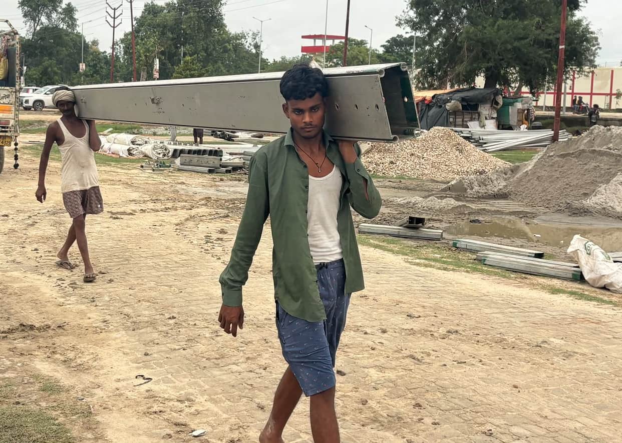 Siddharthnagar News: There is a buzz about the arrival of the Chief Minister, preparations begin