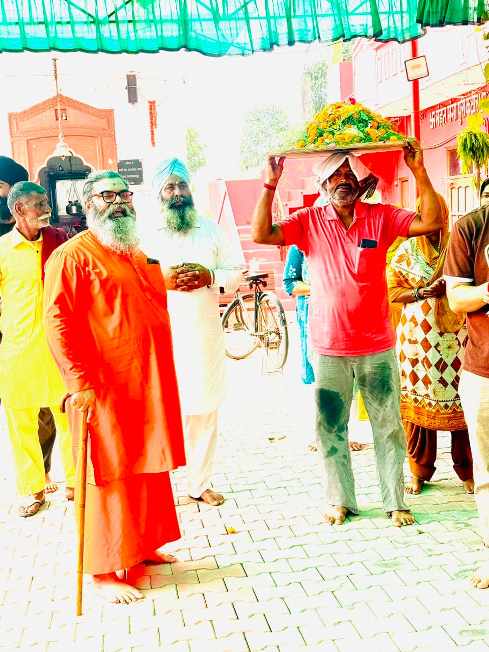 Kurukshetra News: श्रद्धालुओं ने शिवलिंग का किया अभिषेक व पूजन