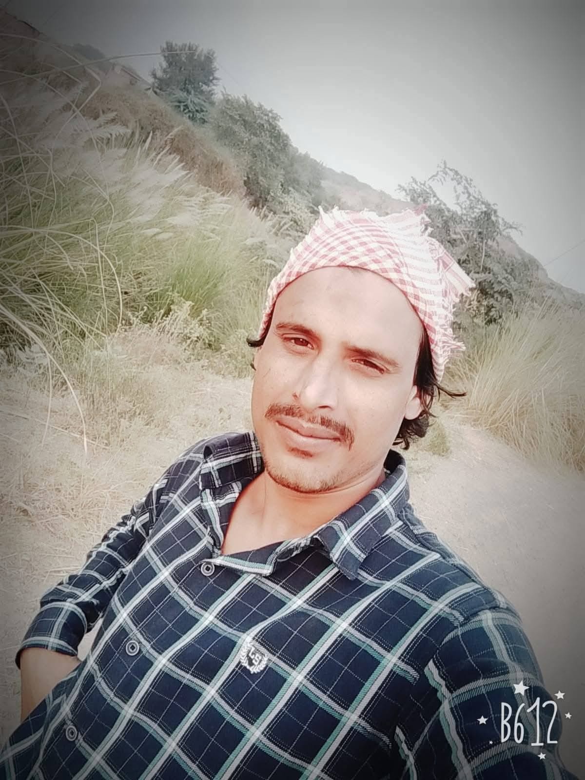 मृतक जुबेर का फाइल फोटो