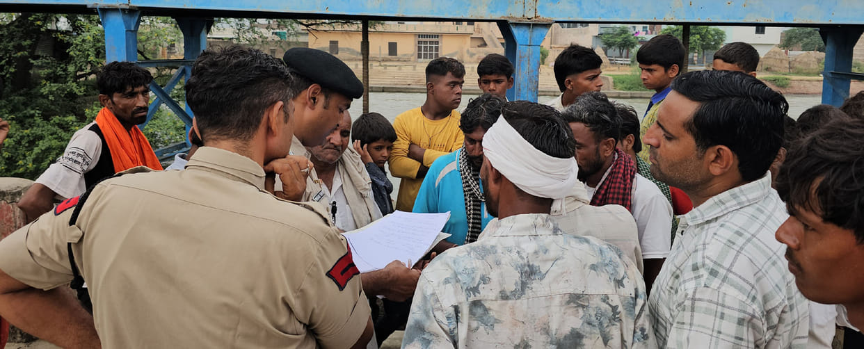 Body of a young man found in Sirsa Branch Canal; family suspects murder.
