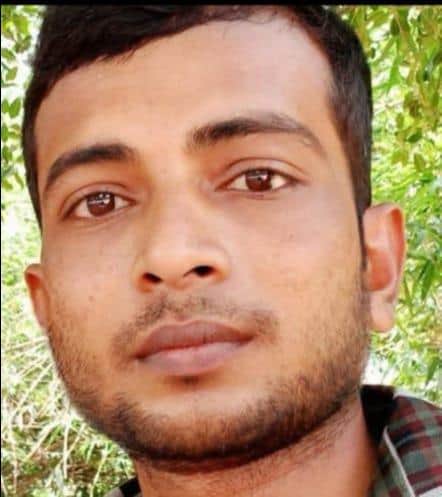 Bike crashes into divider; youth from Beejpur dies.