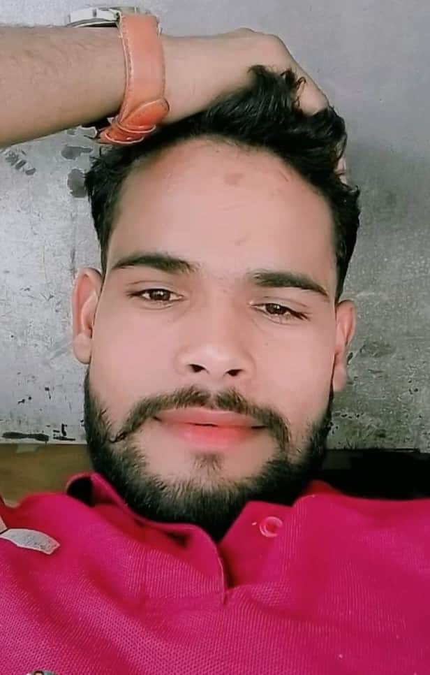 मृतक सुनील का फाइल फोटो।