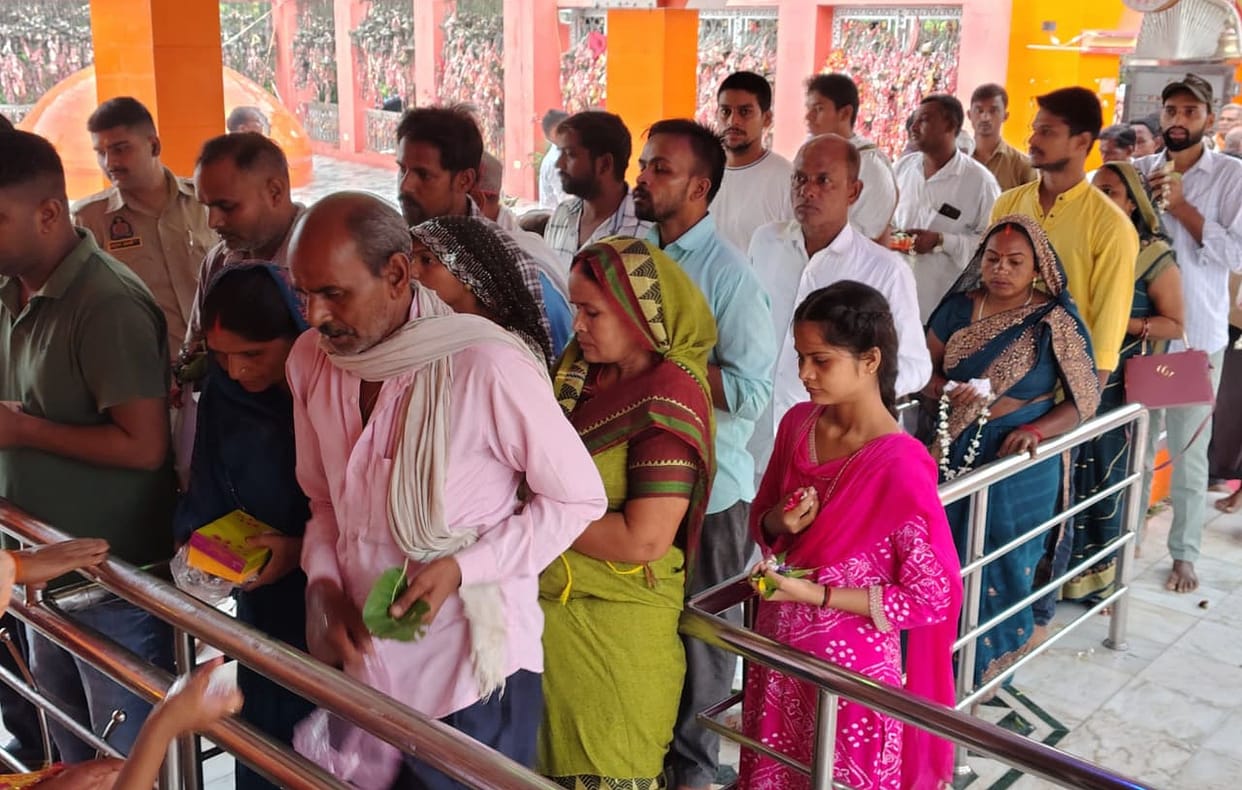 Devotees offered prayers at the Shaktipeeths.