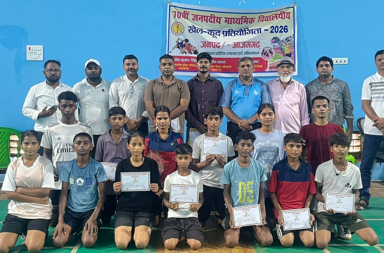 Nitish (boys' category) and Arya Kumari (girls' category) emerged as the divisional champions.