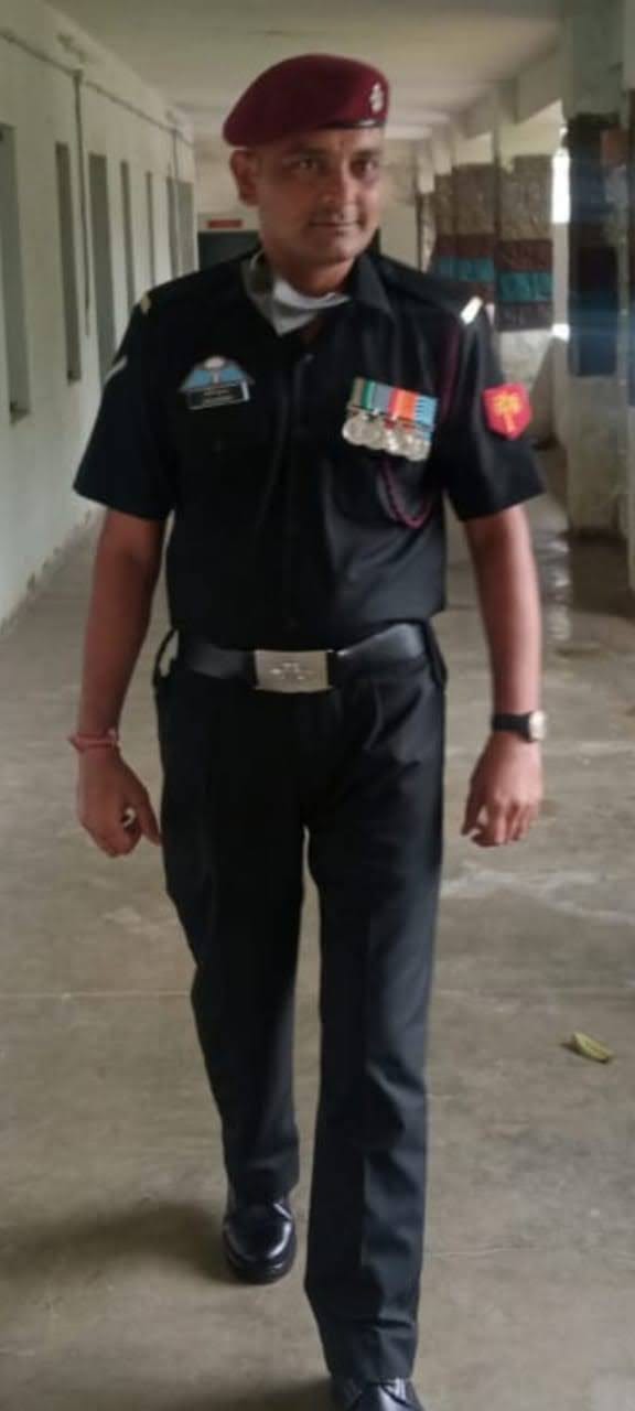 Army soldier dies of heart attack; last rites performed with national honors.