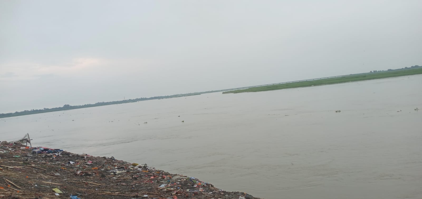 दोहरीघाट में बढ़ा सरयू नदी का जलस्तर। संवाद