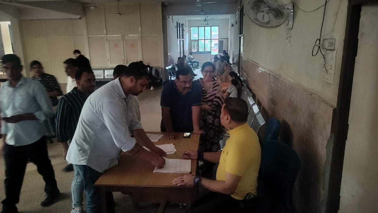 Civil Hospital faces 20-minute power outage, patients fan themselves with prescriptions in the heat