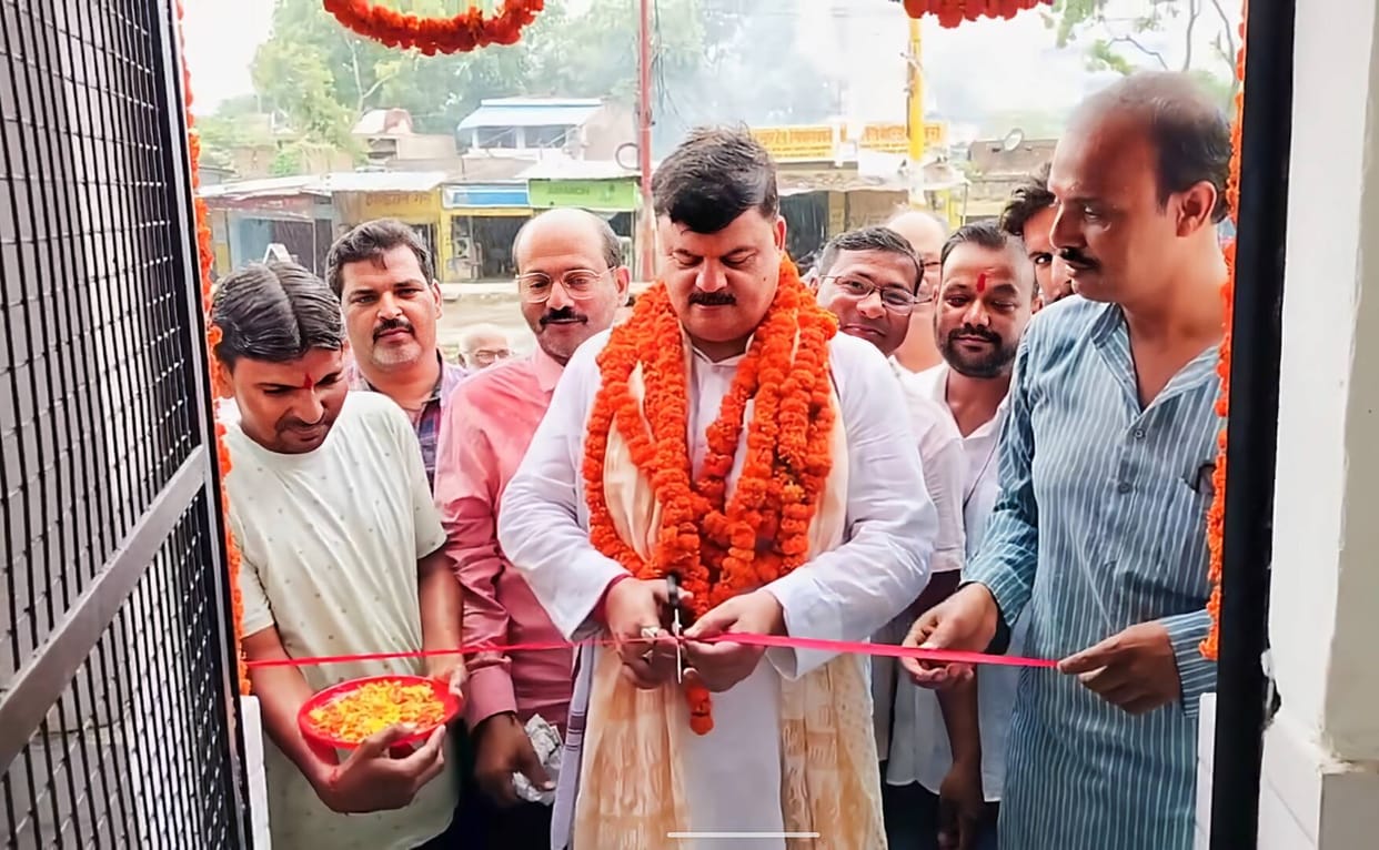 Inauguration of a public toilet at Naka and a new pumpset at the mausoleum