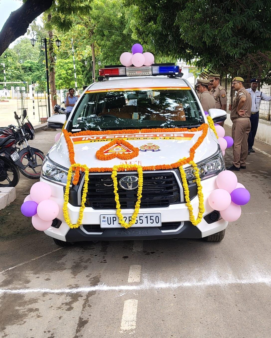 Jaunpur News: नए आधुनिक इंटरसेप्टर वाहन से ओवरस्पीडिंग की होगी निगरानी