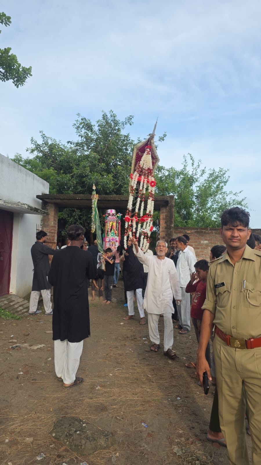 Chehlum procession taken out with teary eyes in Nagram