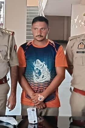 Mukesh Solanki murder case: Attempt to escape police custody; two accused injured in encounter and arrested.