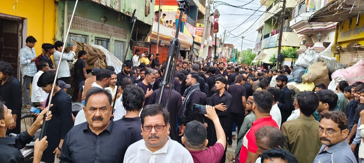 Town resonates with elegies and mourning on Chehlum