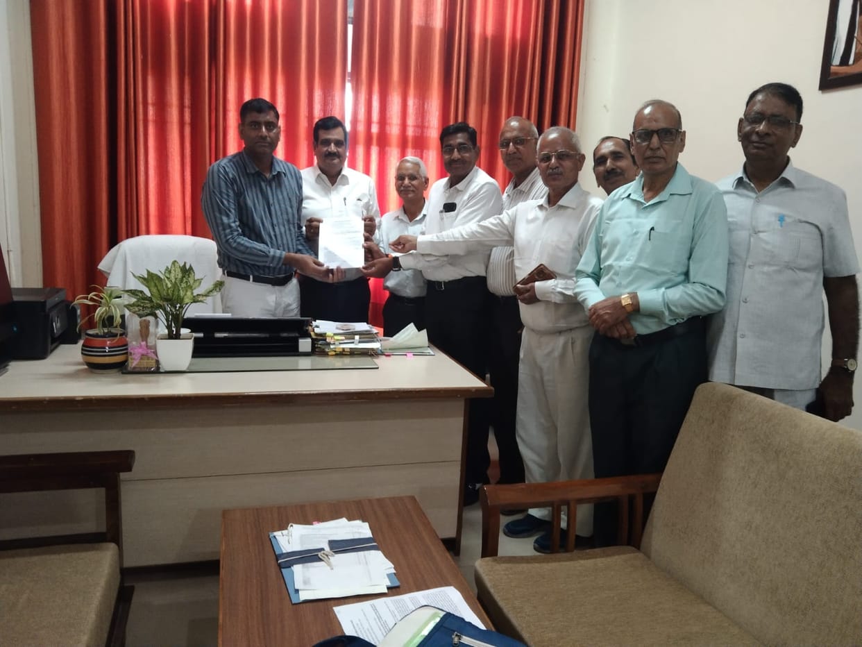 Memorandum submitted demanding a reduction in LLM fees.