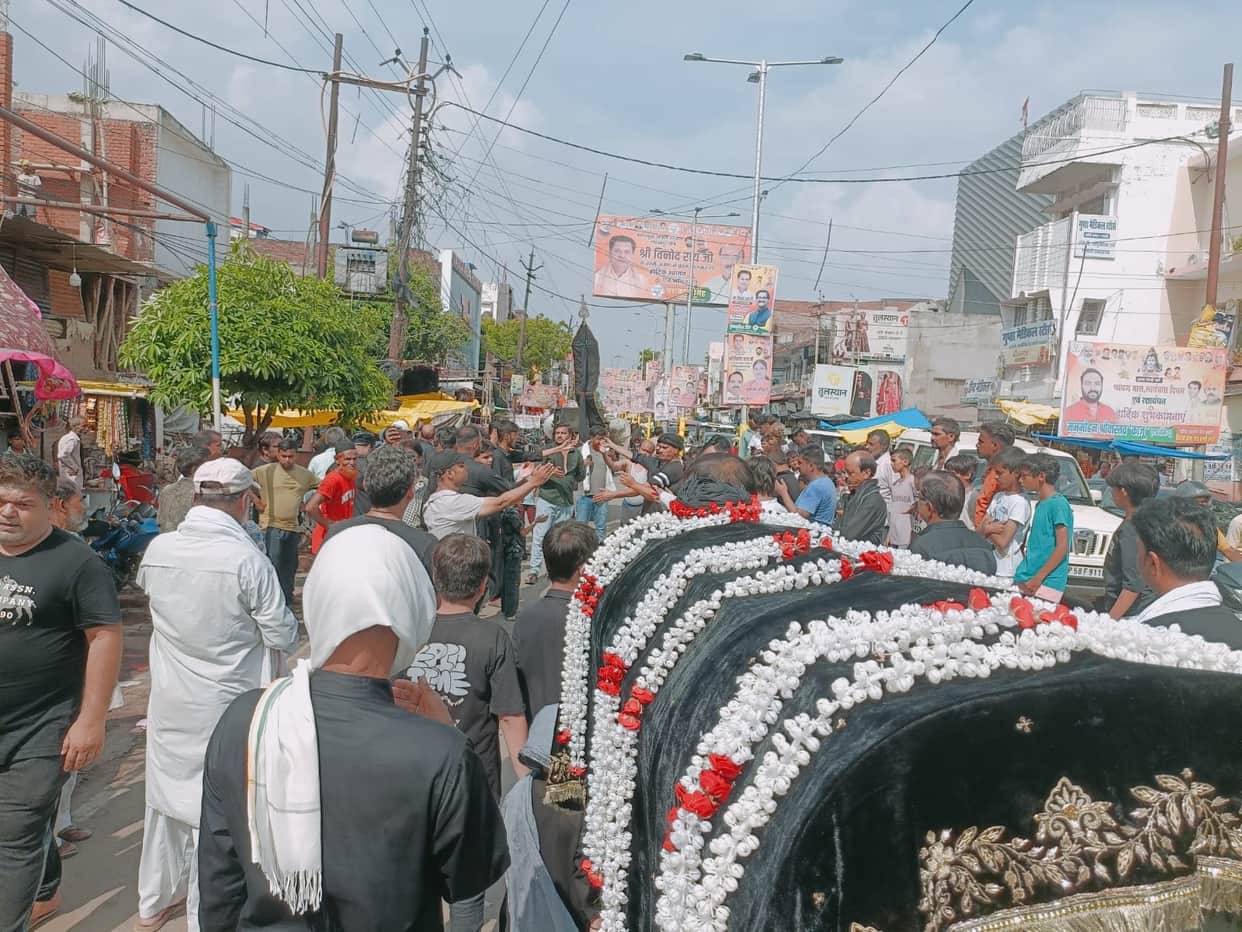 A mourning procession was taken out on Chehlum; the mourners recited elegies and performed ritual mourning.